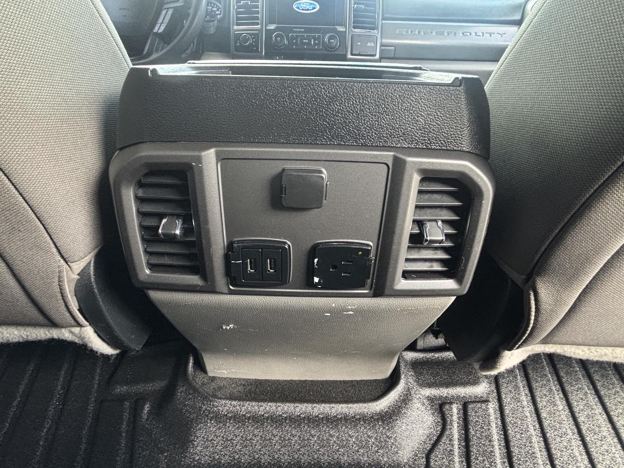 2017 Ford F-250 SUPER DUTY XLT Photo