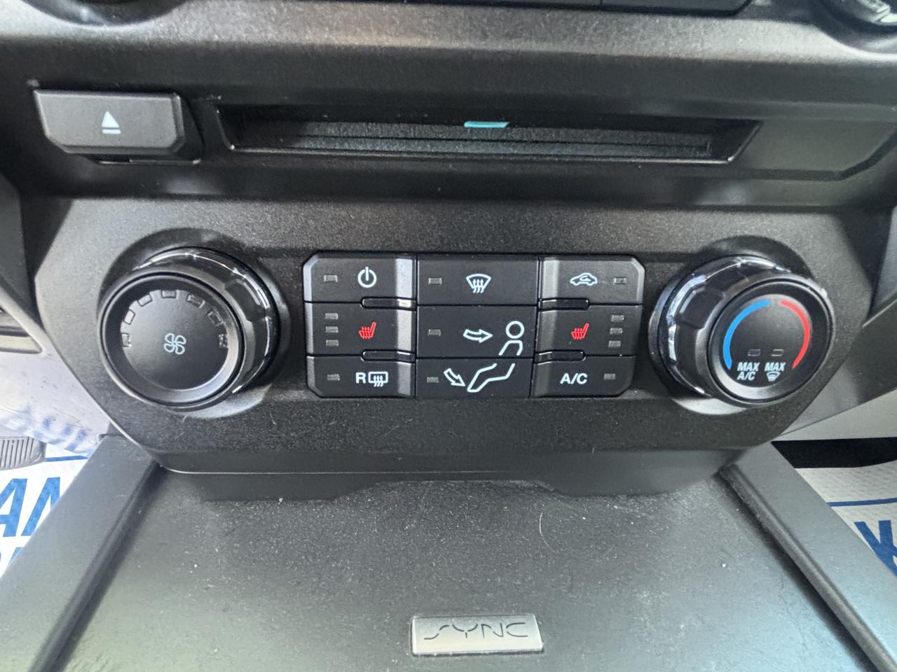 2017 Ford F-250 SUPER DUTY XLT Photo