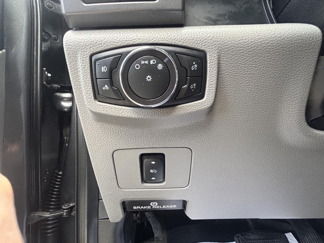 2017 Ford F-250 SUPER DUTY XLT Photo