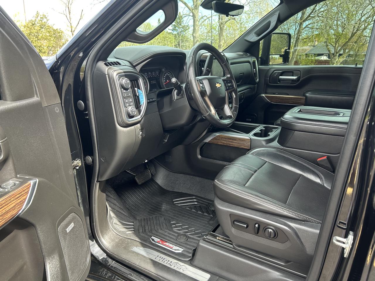 2020 Chevrolet SILVERADO 2500HD High Country Photo