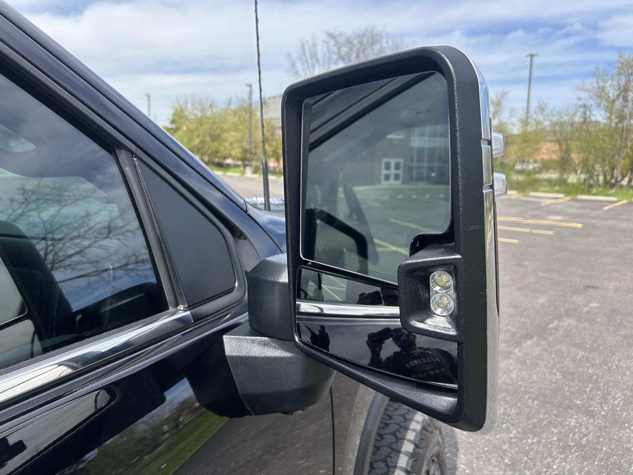 2020 Chevrolet SILVERADO 2500HD High Country Photo