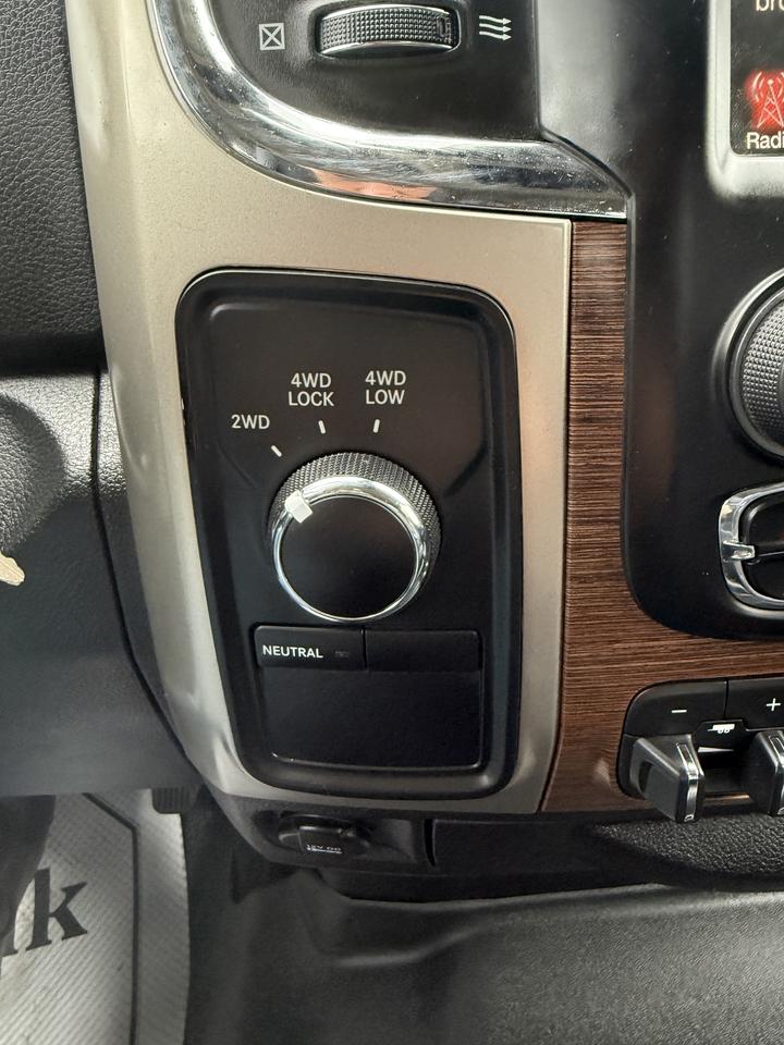 2014 RAM 3500 Laramie Photo