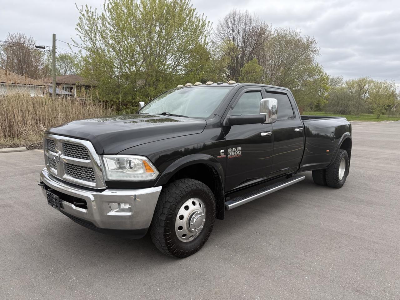 2014 RAM 3500 Laramie Photo0