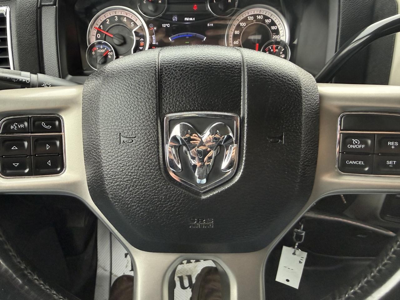 2014 RAM 3500 Laramie Photo