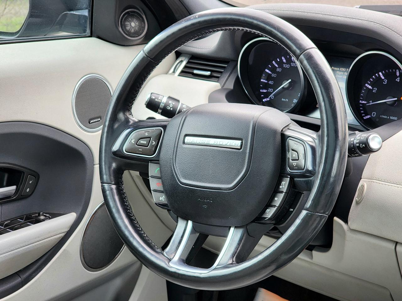 2015 Land Rover Range Rover Evoque Pure Plus | Trade-In Special! Photo