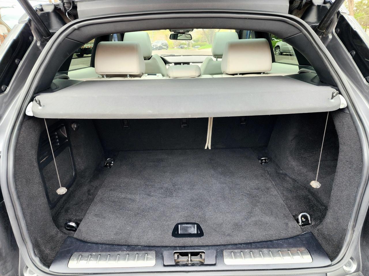 2015 Land Rover Range Rover Evoque Pure Plus | Trade-In Special! Photo