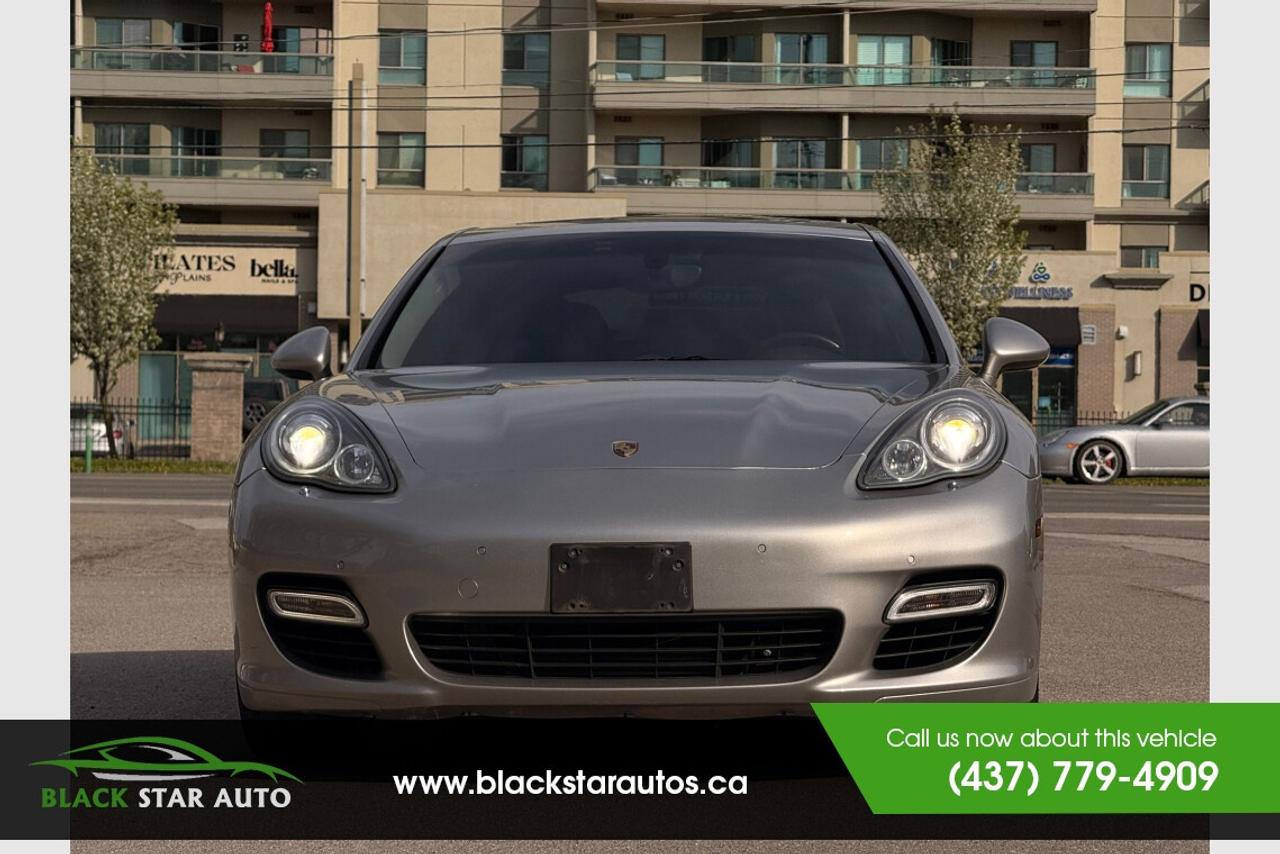 2011 Porsche Panamera 4S Photo