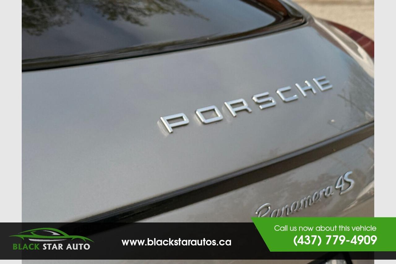 2011 Porsche Panamera 4S Photo