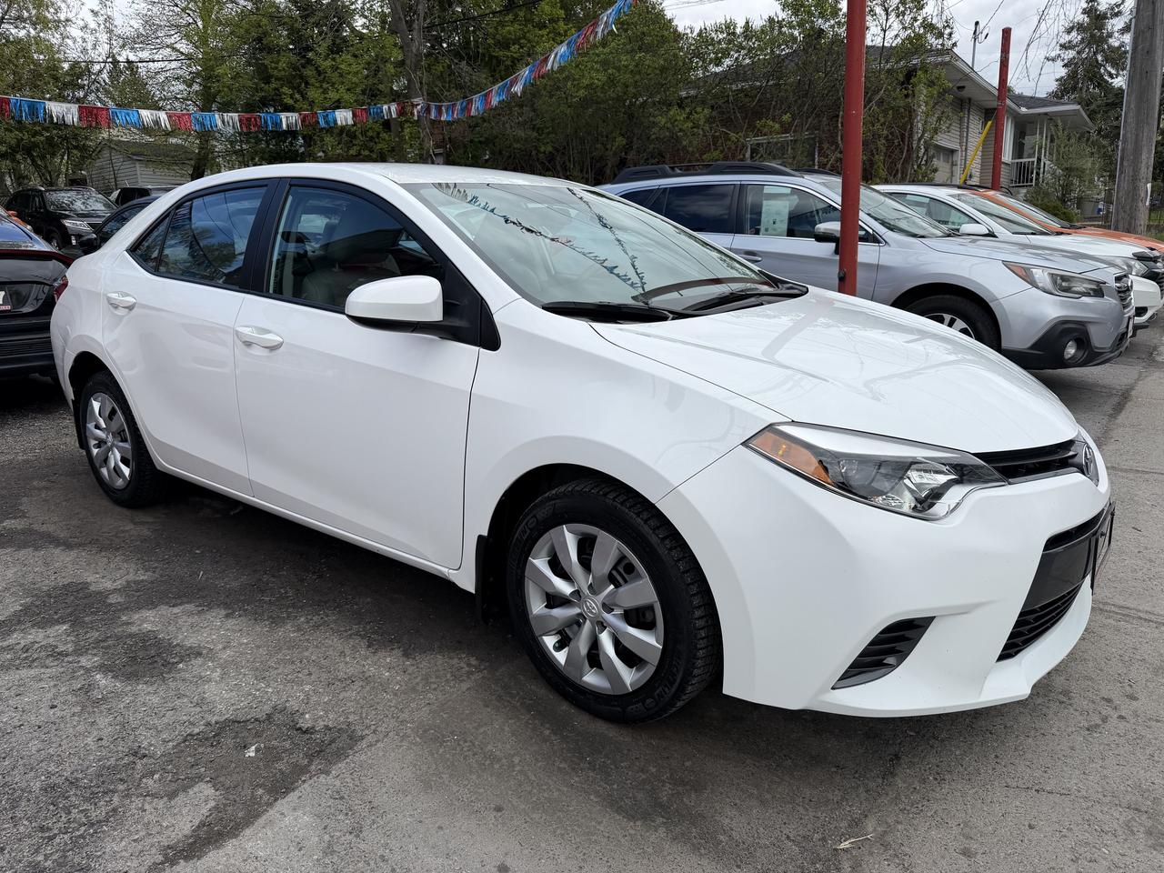 2015 Toyota Corolla LE Photo