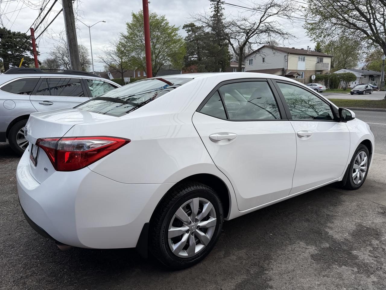 2015 Toyota Corolla LE Photo
