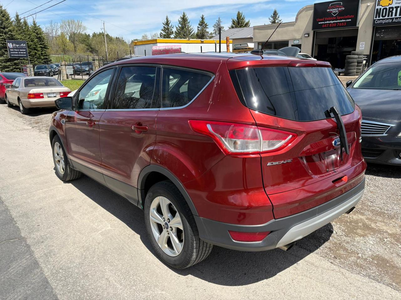 2015 Ford Escape SE Photo