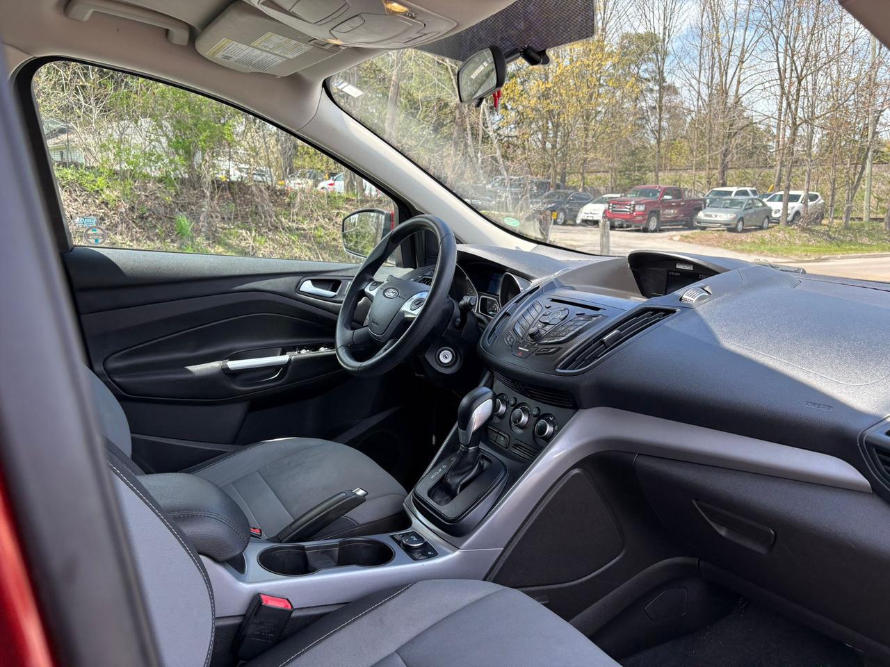 2015 Ford Escape SE Photo