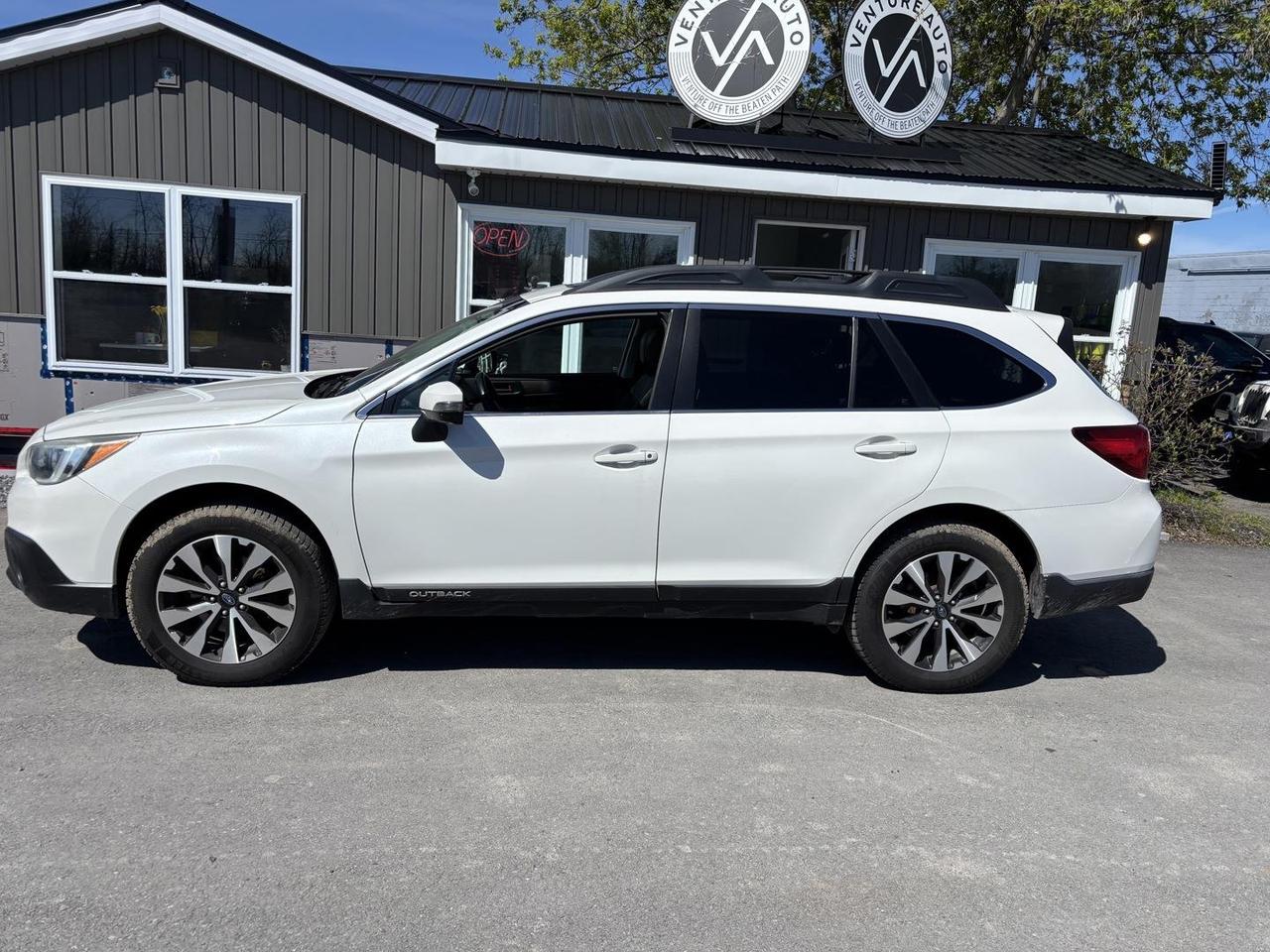 2016 Subaru Outback  Photo