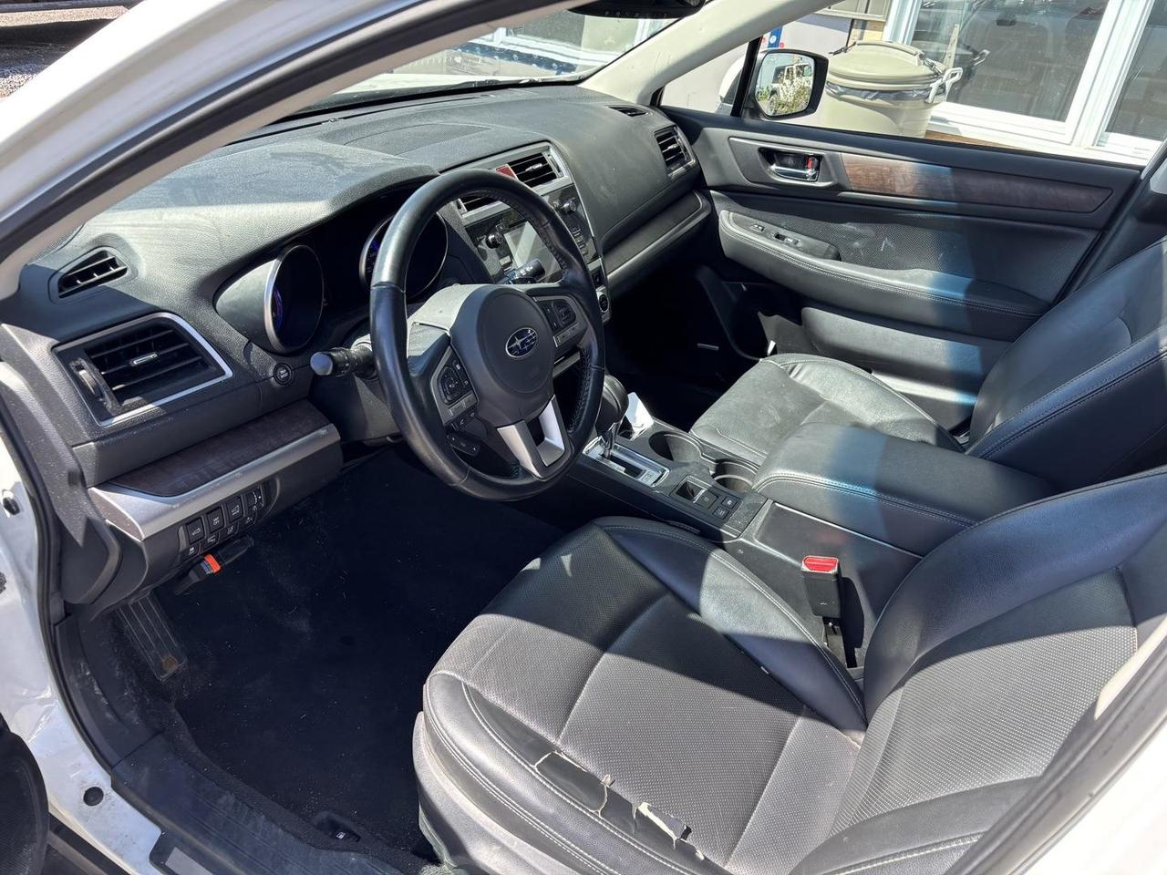 2016 Subaru Outback  Photo