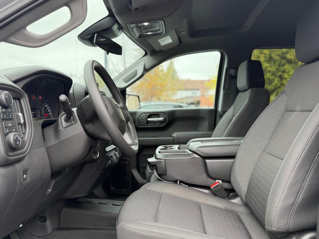 2024 Chevrolet Silverado 1500 Crew Cab Standard Box 4-Wheel Drive Custom Trail Boss Photo