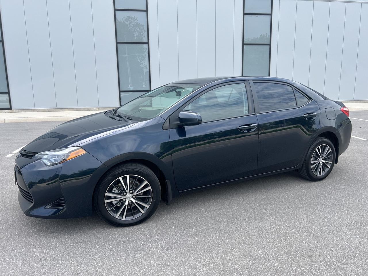 2017 Toyota Corolla LE Photo
