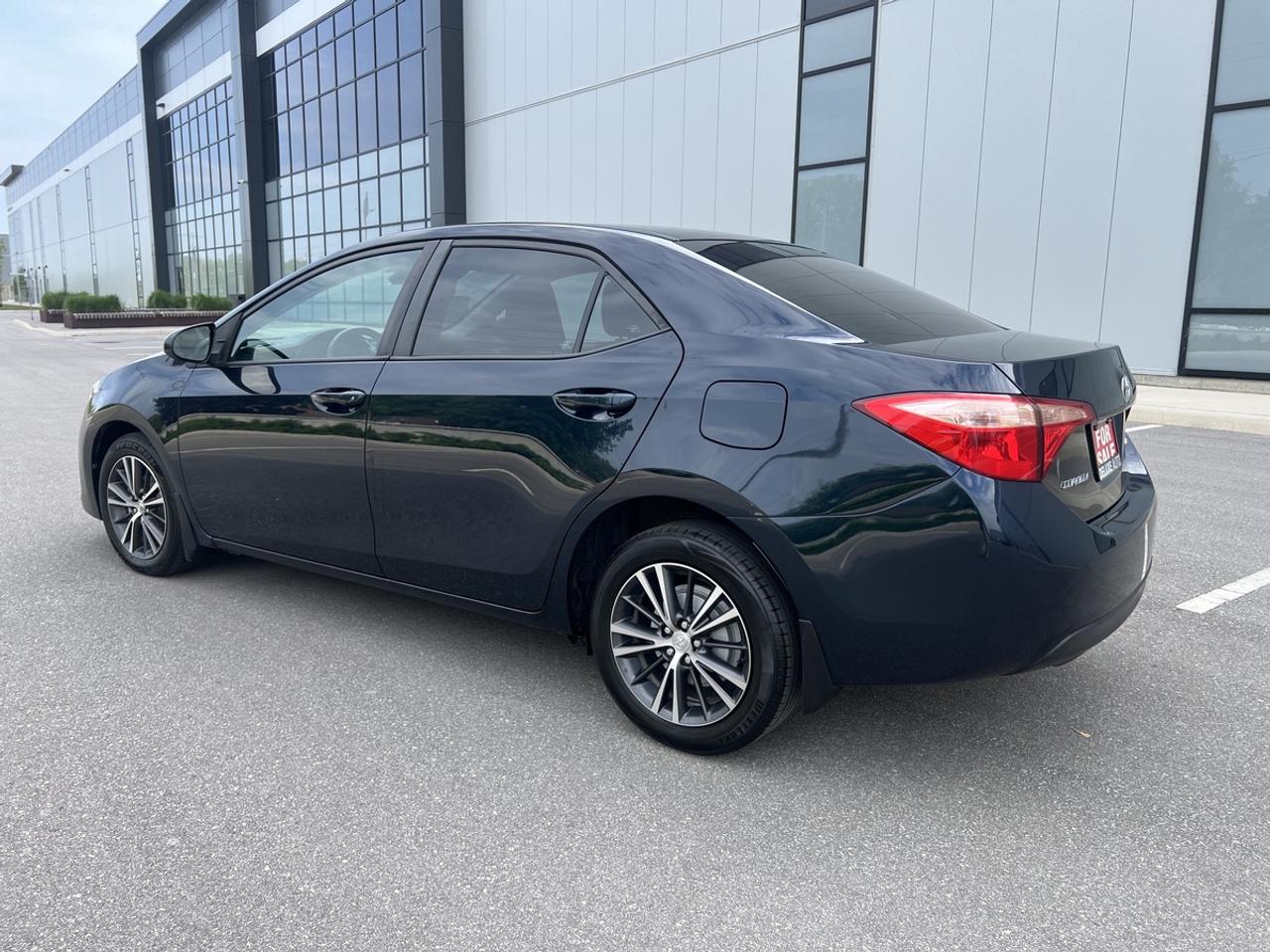 2017 Toyota Corolla LE Photo