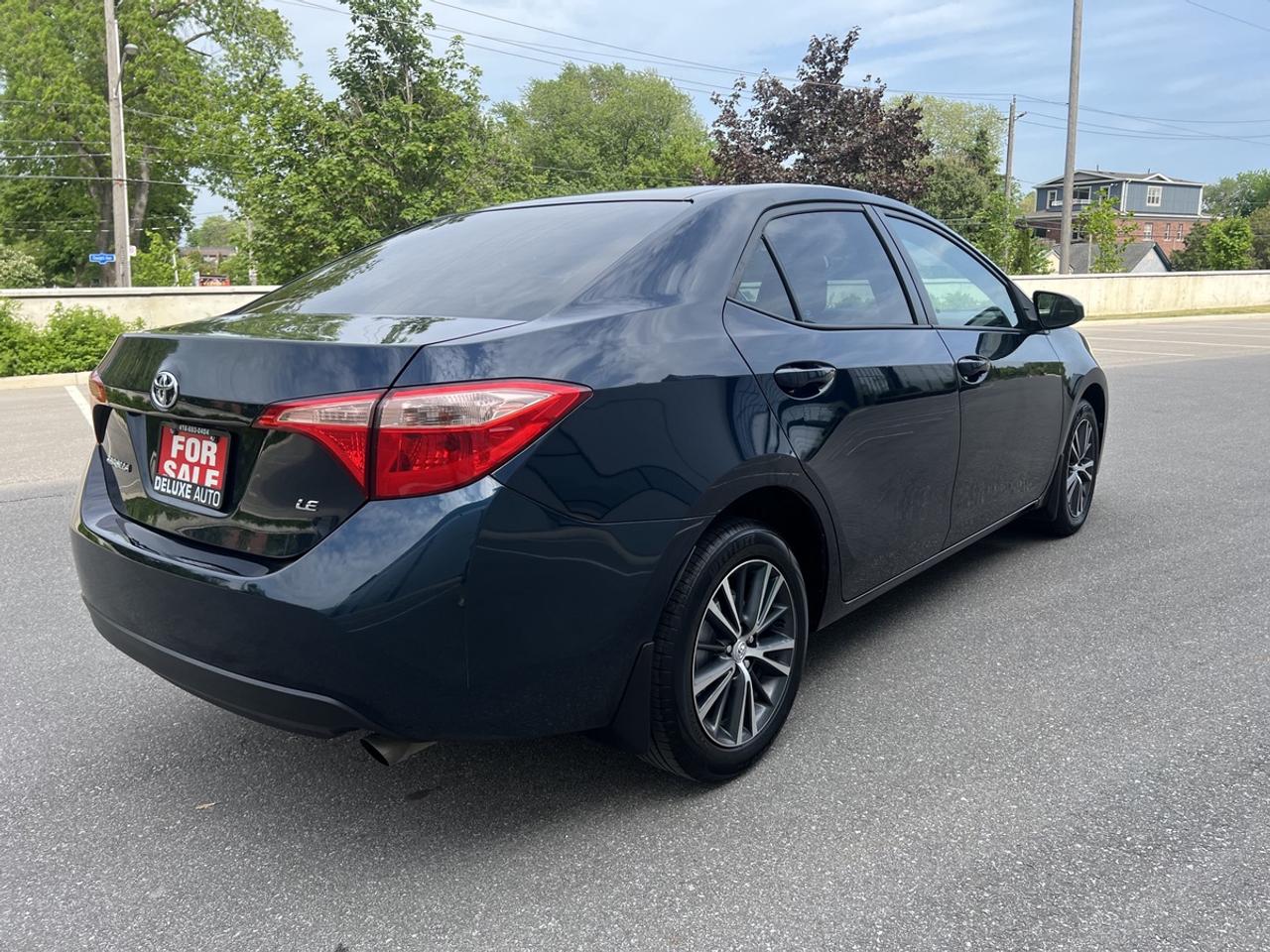 2017 Toyota Corolla LE Photo