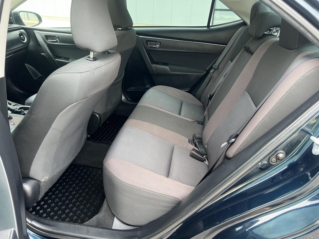2017 Toyota Corolla LE Photo