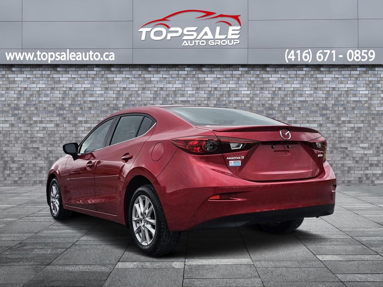 2017 Mazda MAZDA3 SE Photo2