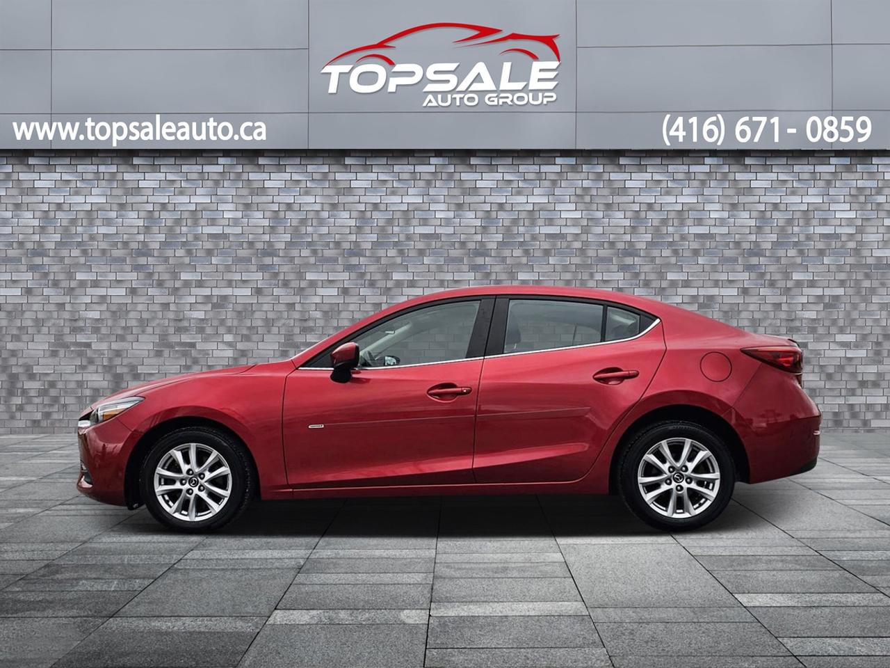 2017 Mazda MAZDA3 SE Photo