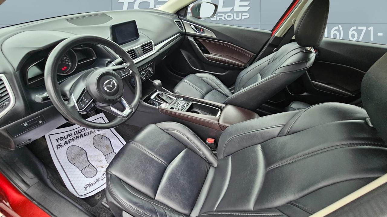2017 Mazda MAZDA3  Photo