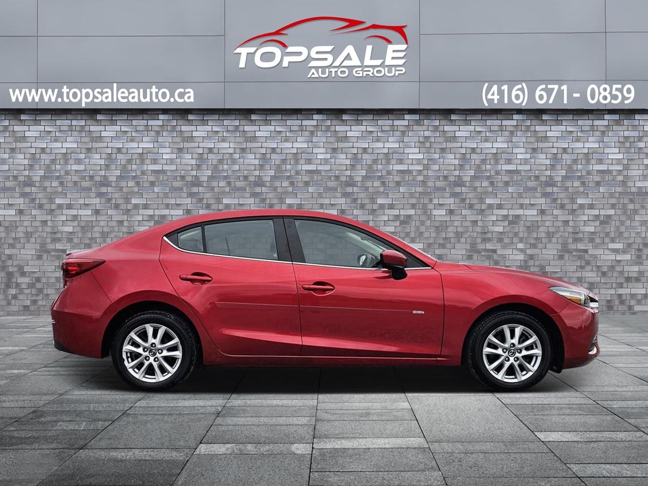 2017 Mazda MAZDA3 SE Photo