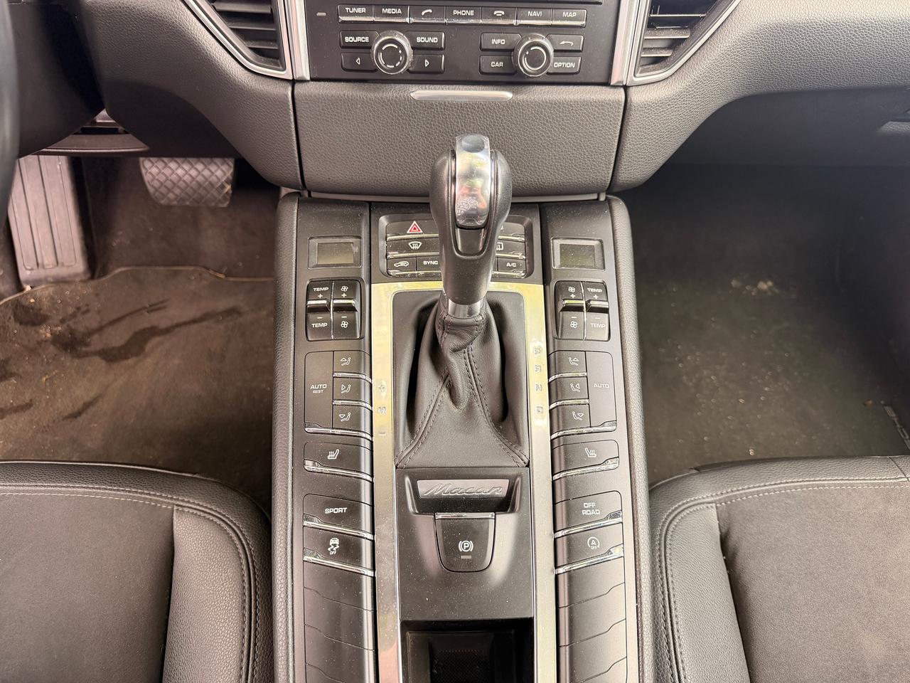 2015 Porsche Macan S AWD NO ACCIDENT LOW KM BLUETOOTH PANORAMIC ROOF Photo