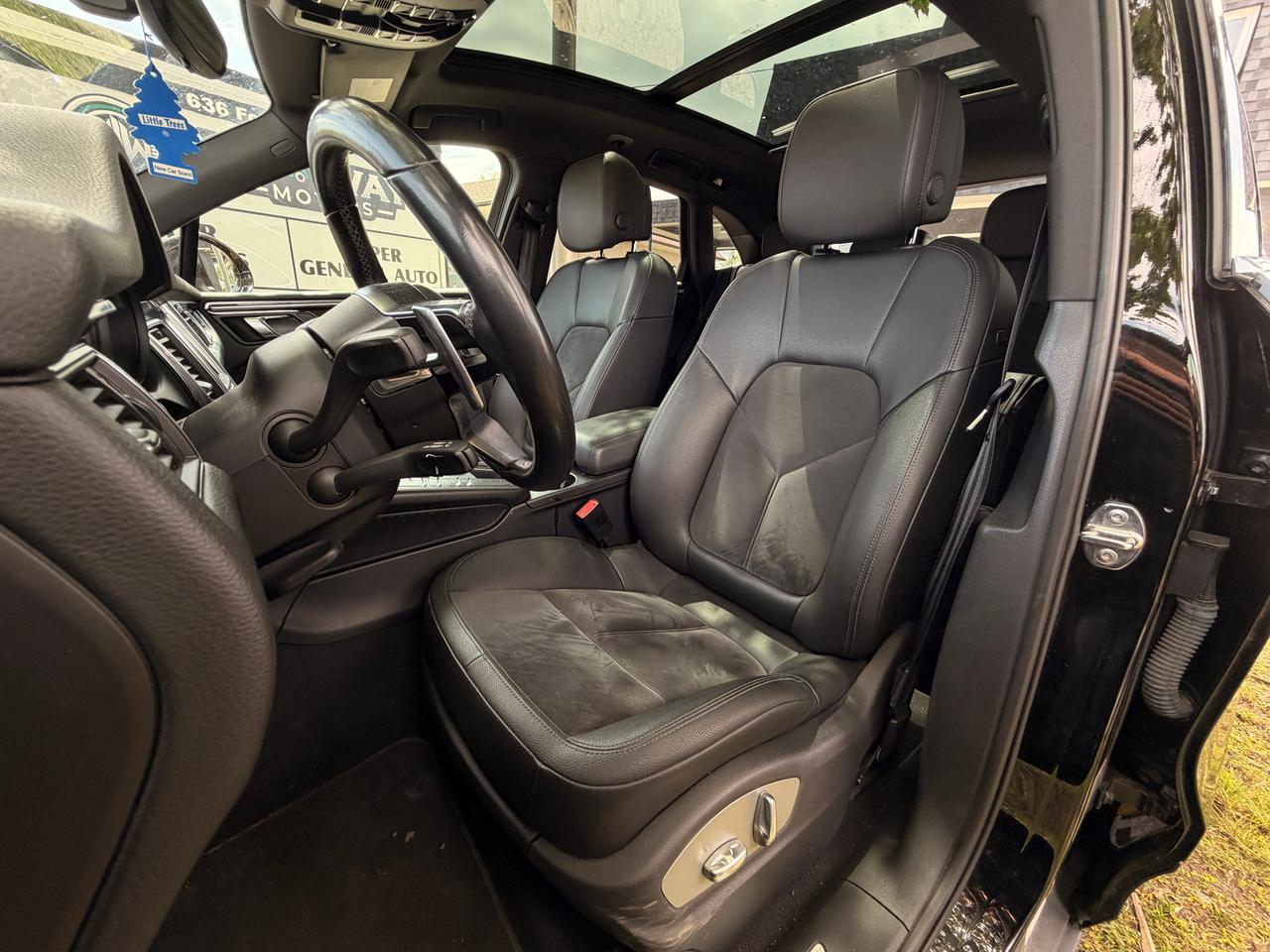 2015 Porsche Macan S AWD NO ACCIDENT LOW KM BLUETOOTH PANORAMIC ROOF Photo