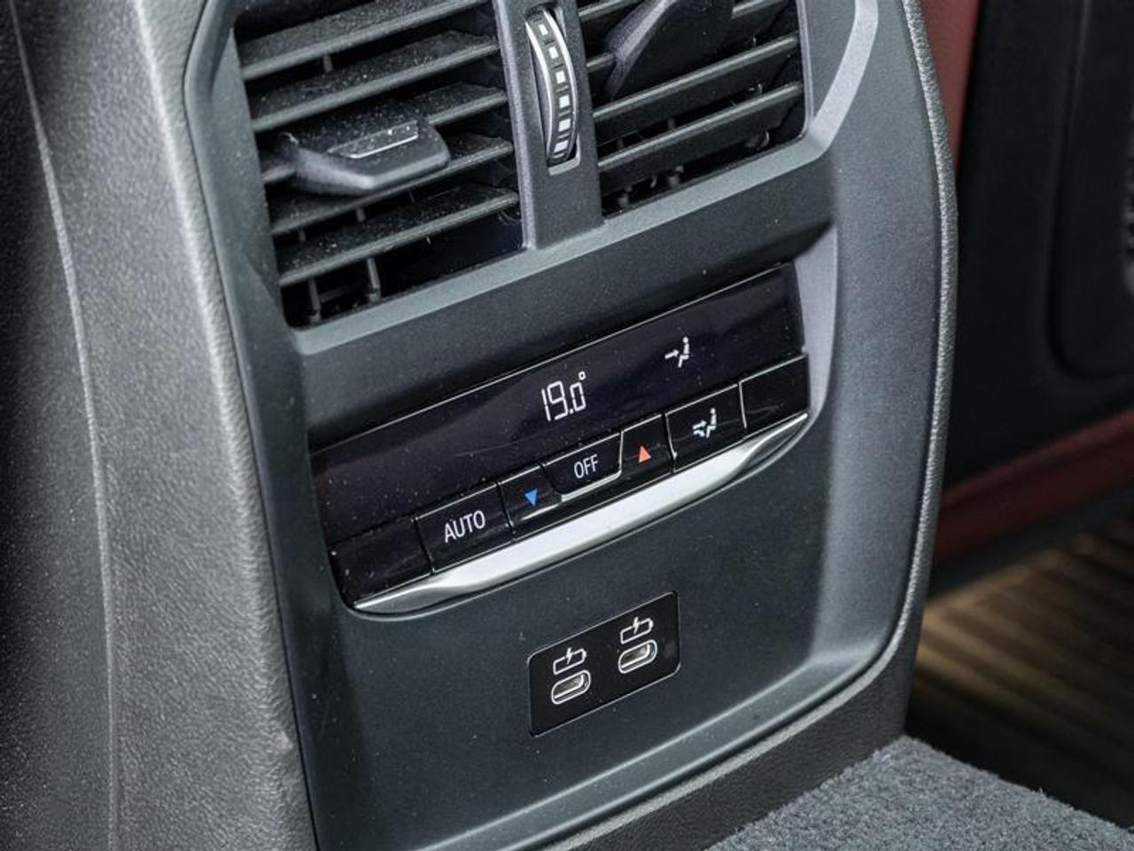 2023 BMW 330 i xDrive 4dr All-Wheel Drive Sedan Photo