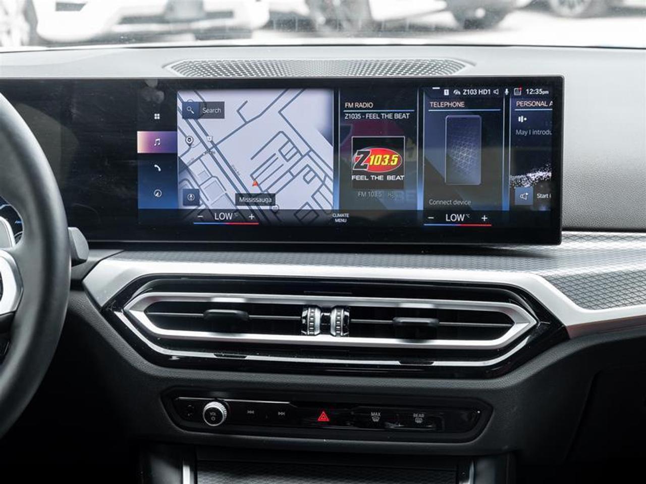 2023 BMW 330 i xDrive 4dr All-Wheel Drive Sedan Photo