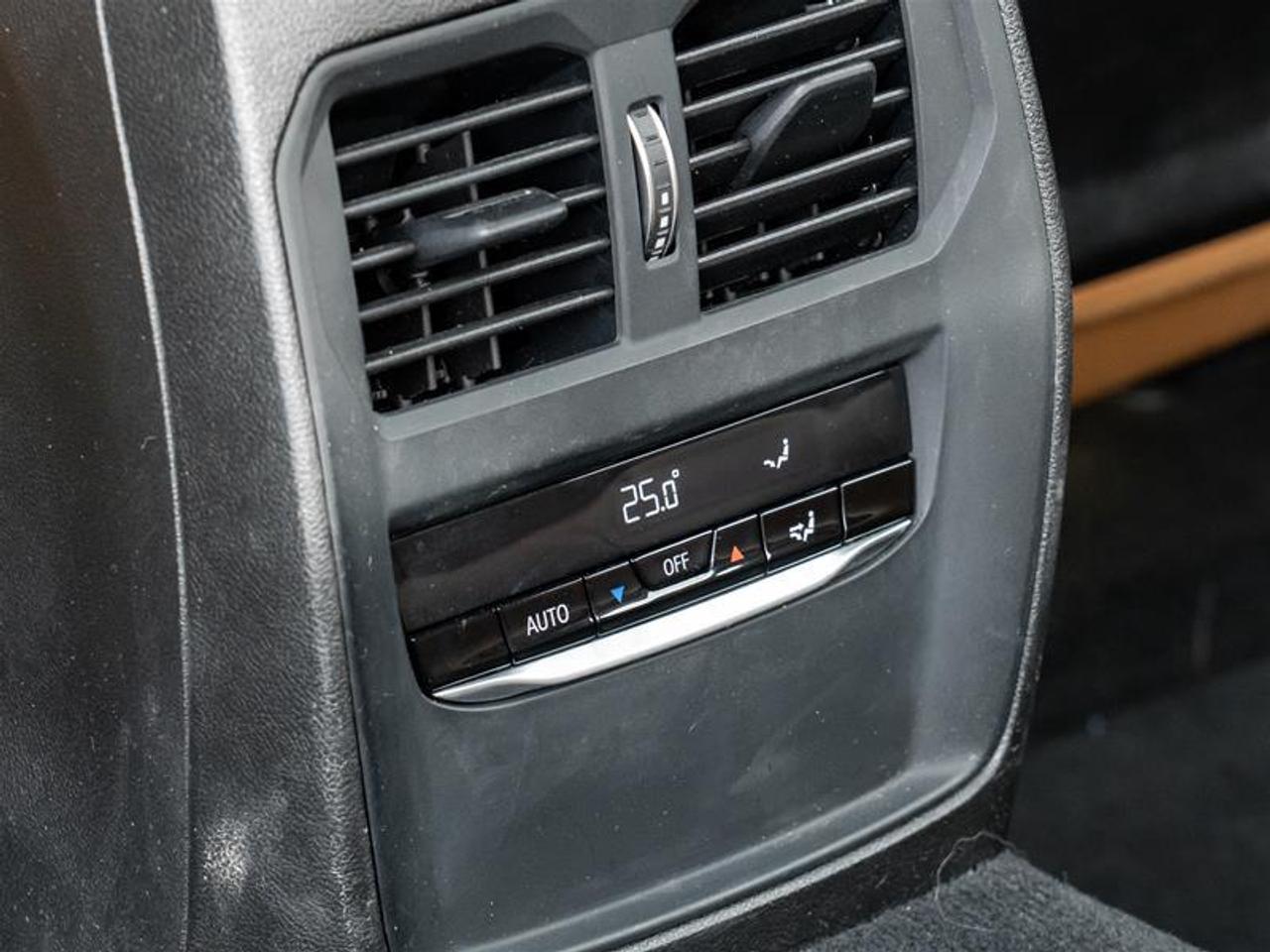 2022 BMW 330 i xDrive 4dr All-Wheel Drive Sedan Photo