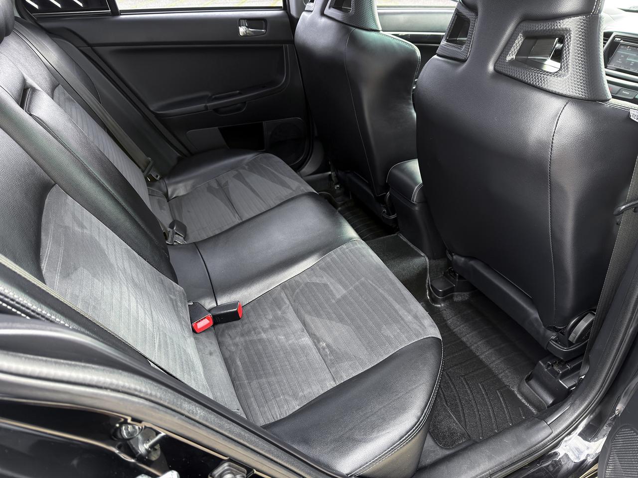 2014 Mitsubishi Lancer Ralliart AWC w/Prem Pkg Photo