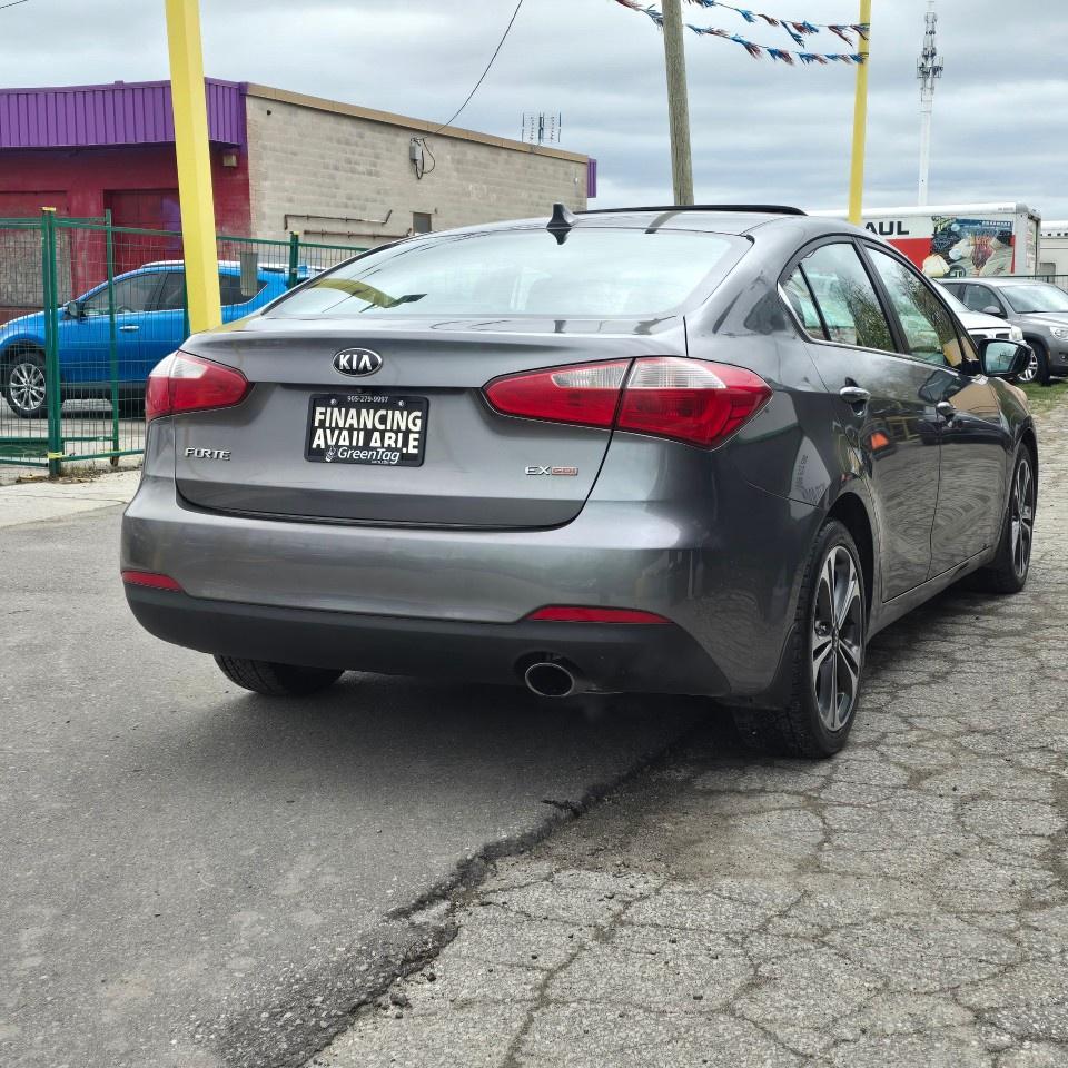 2015 Kia Forte 4dr Sdn Auto EX w/Sunroof Photo