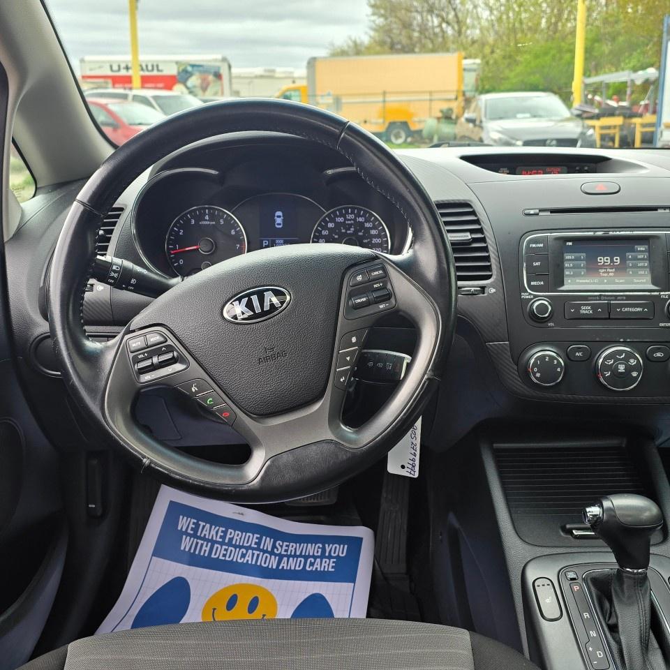 2015 Kia Forte 4dr Sdn Auto EX w/Sunroof Photo
