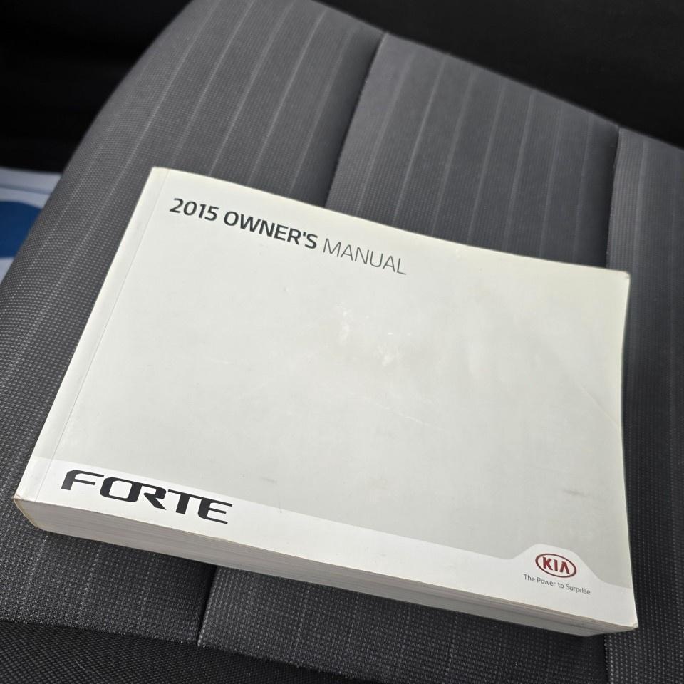 2015 Kia Forte 4dr Sdn Auto EX w/Sunroof Photo