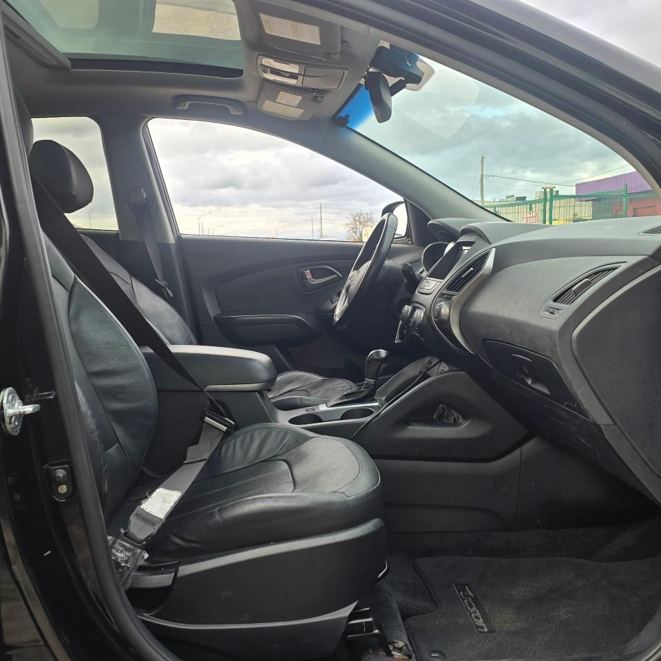 2015 Hyundai Tucson AWD 4DR AUTO LIMITED Photo