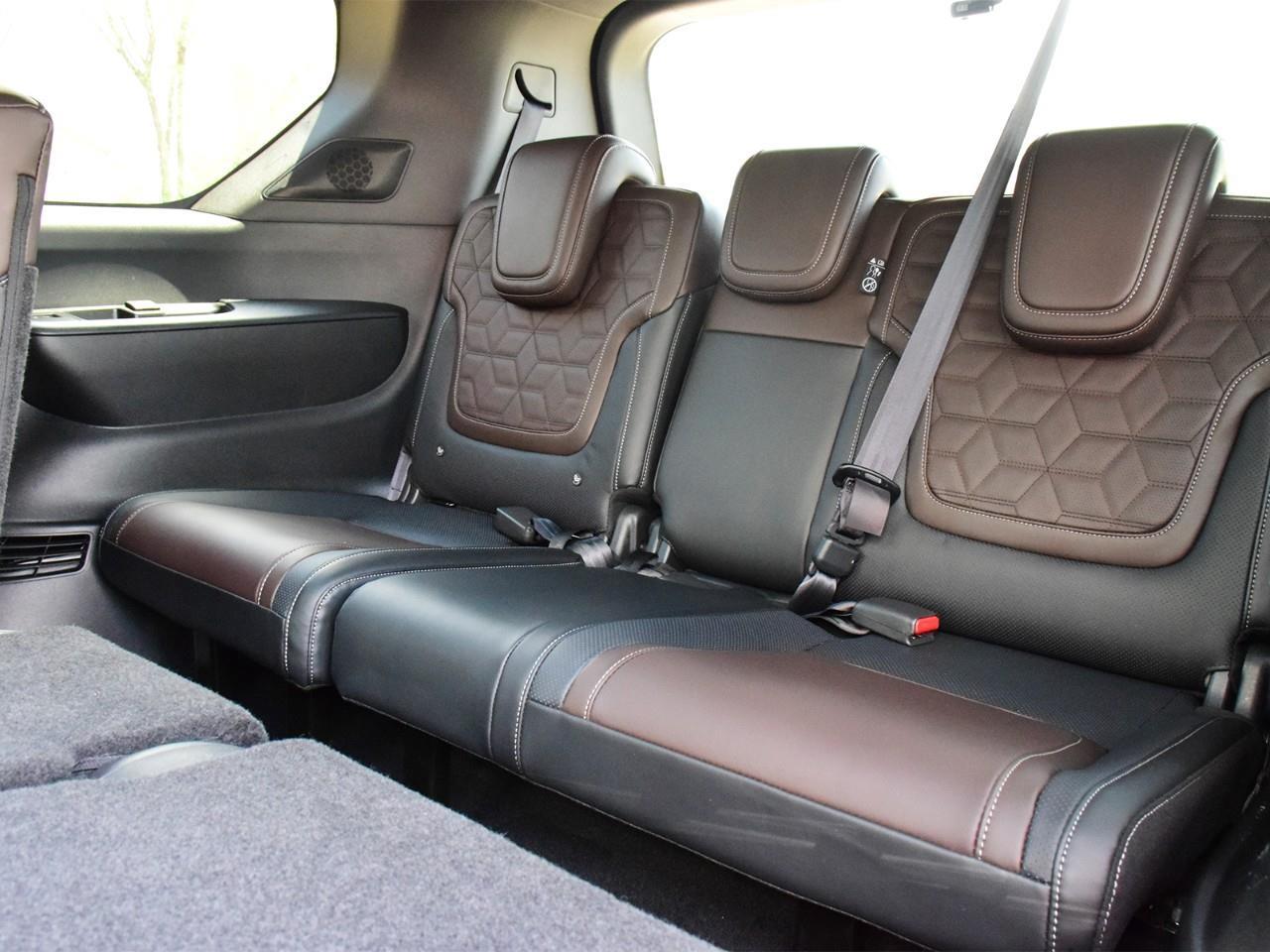 2026 Nissan Armada Platinum 4dr 4x4 Photo