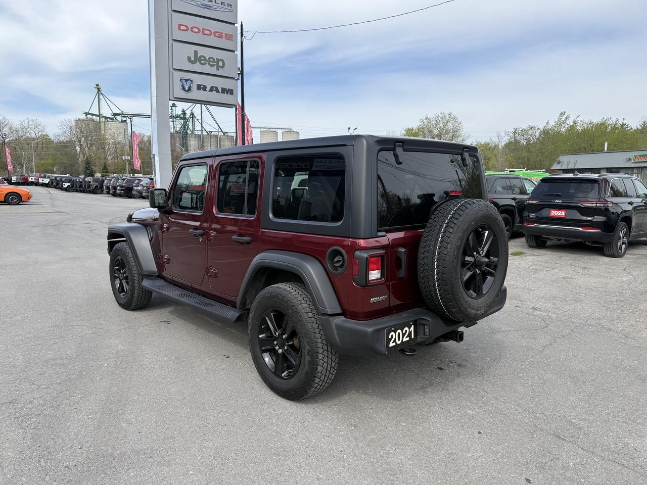 2021 Jeep Wrangler Unlimited Sport Altitude 4x4 Photo