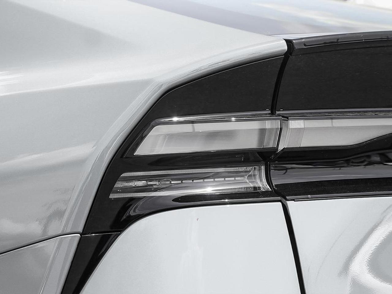 2026 Toyota Prius Plug-In Hybrid XSE Auto Photo