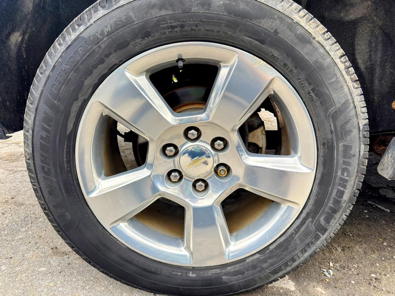 2019 Chevrolet Tahoe LS Photo4