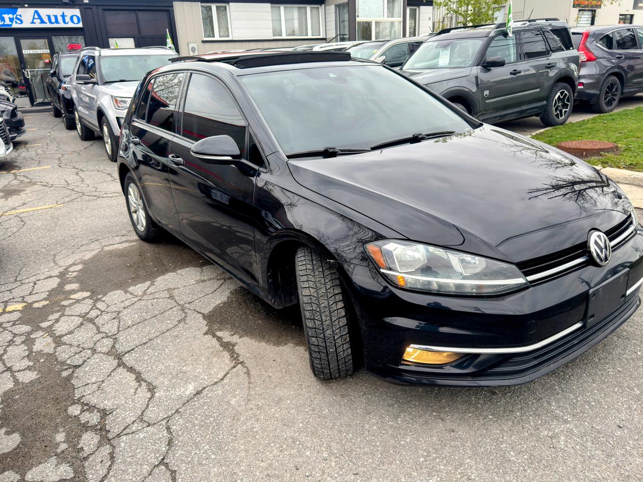 2020 Volkswagen Golf  Photo