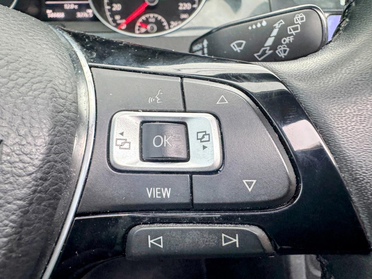 2020 Volkswagen Golf  Photo