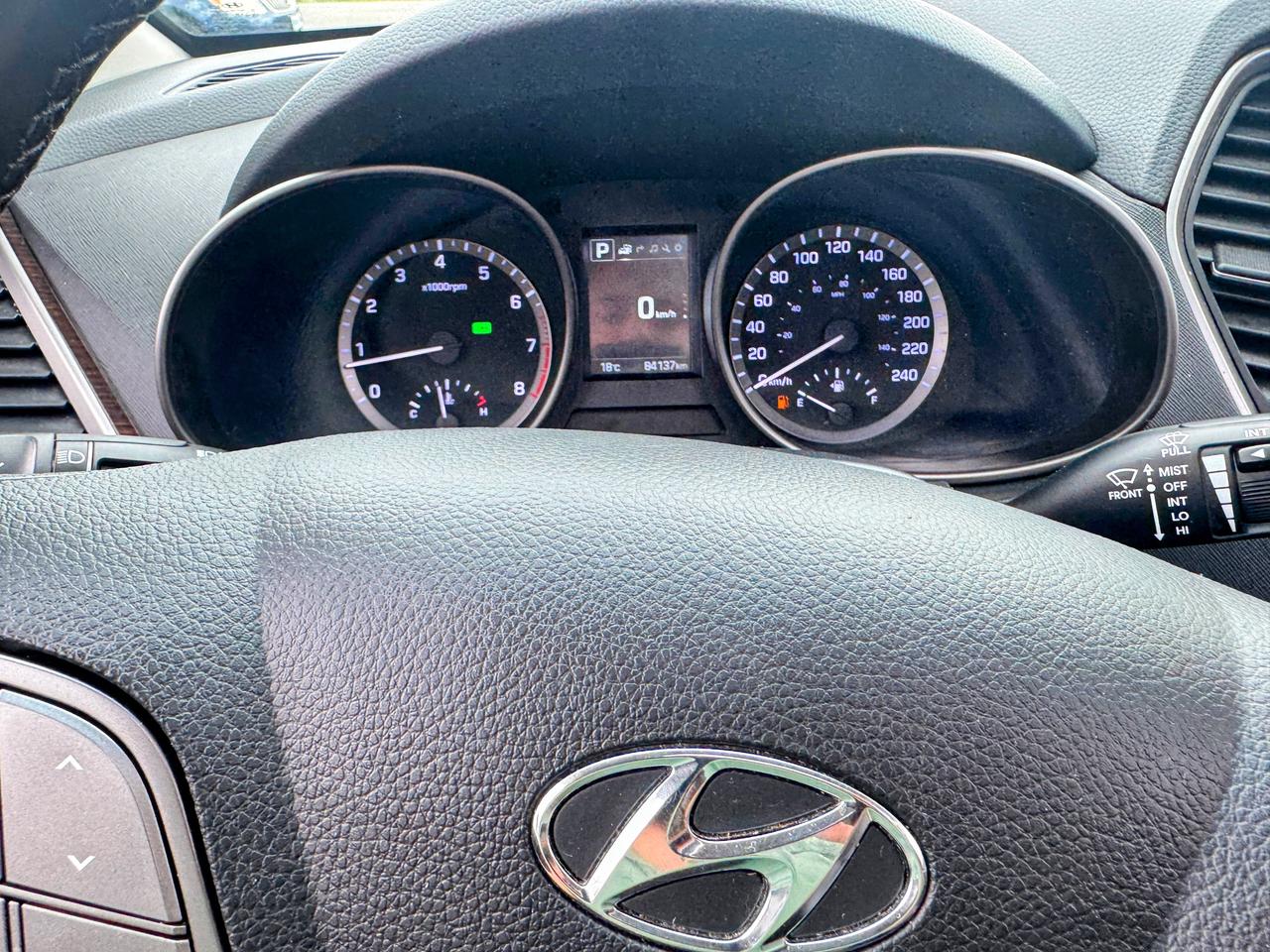 2017 Hyundai Santa Fe LIMITED Photo
