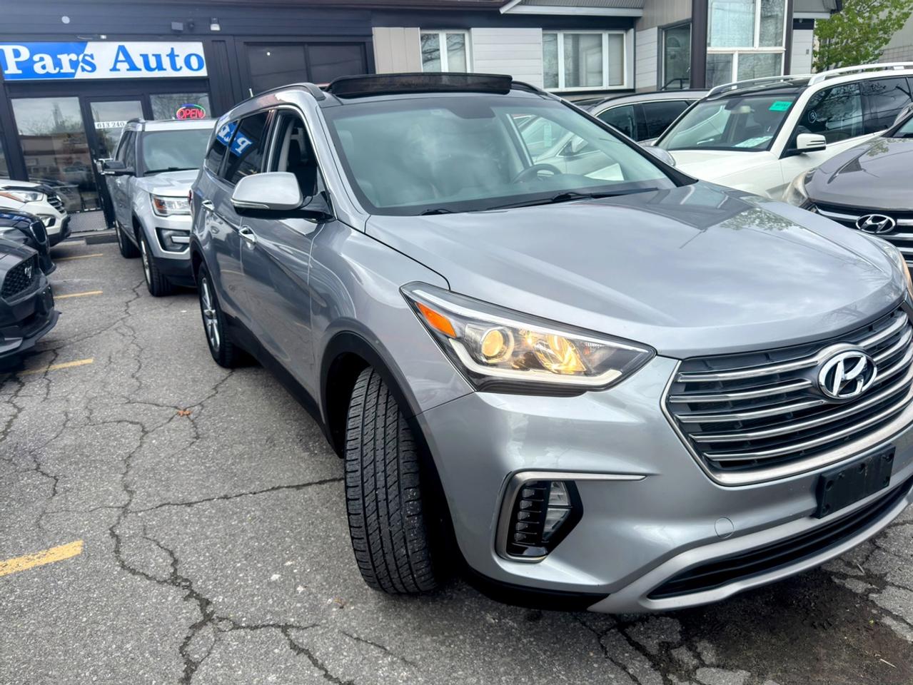 2017 Hyundai Santa Fe LIMITED Photo