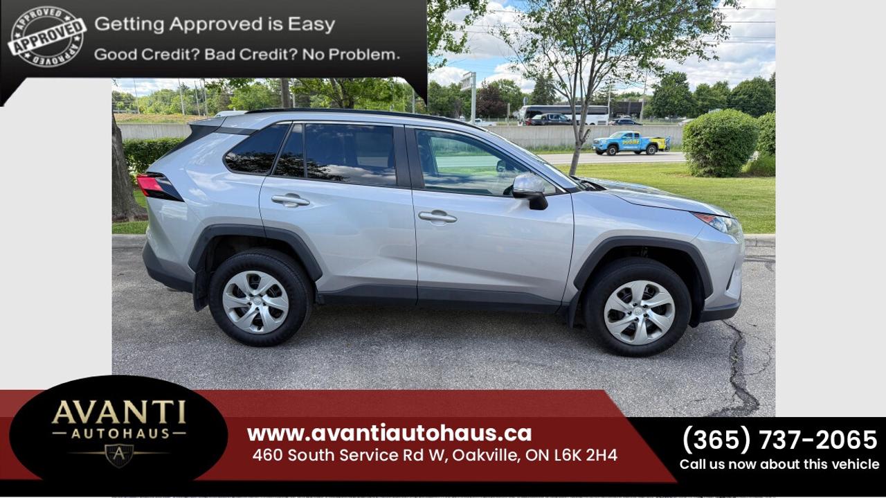2021 Toyota RAV4 LE Photo