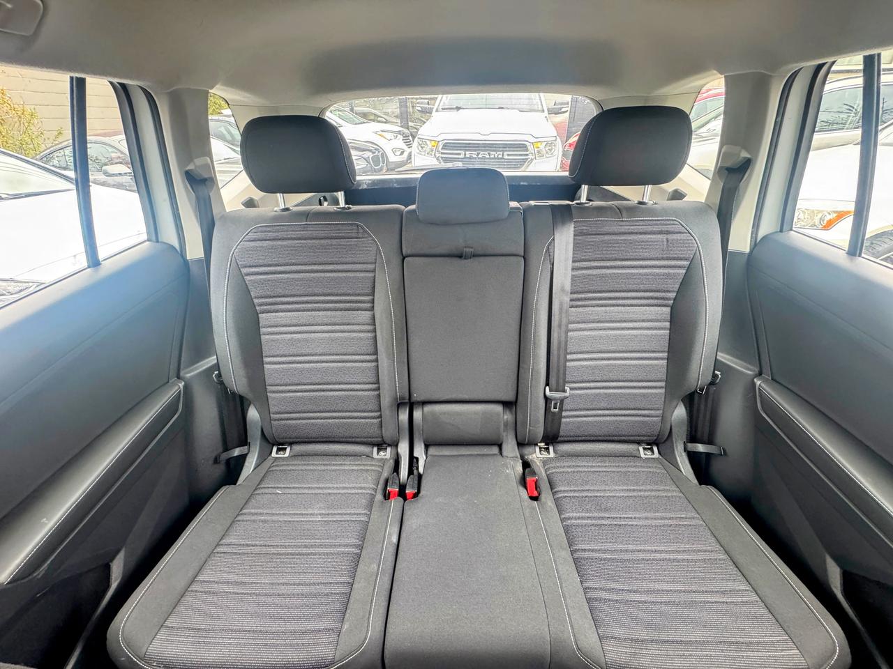 2022 Volkswagen Tiguan S Photo