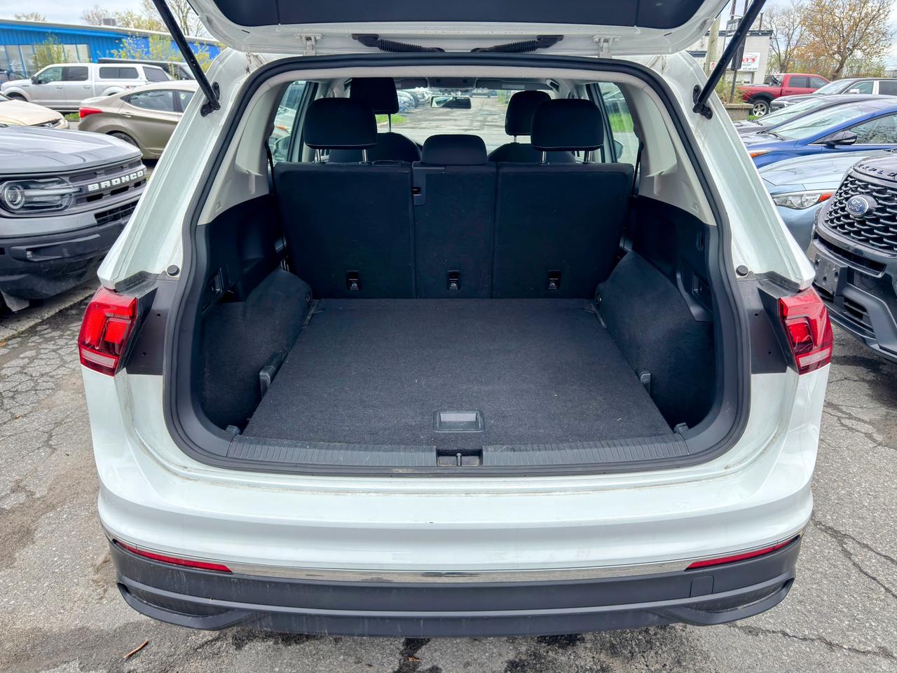 2022 Volkswagen Tiguan S Photo