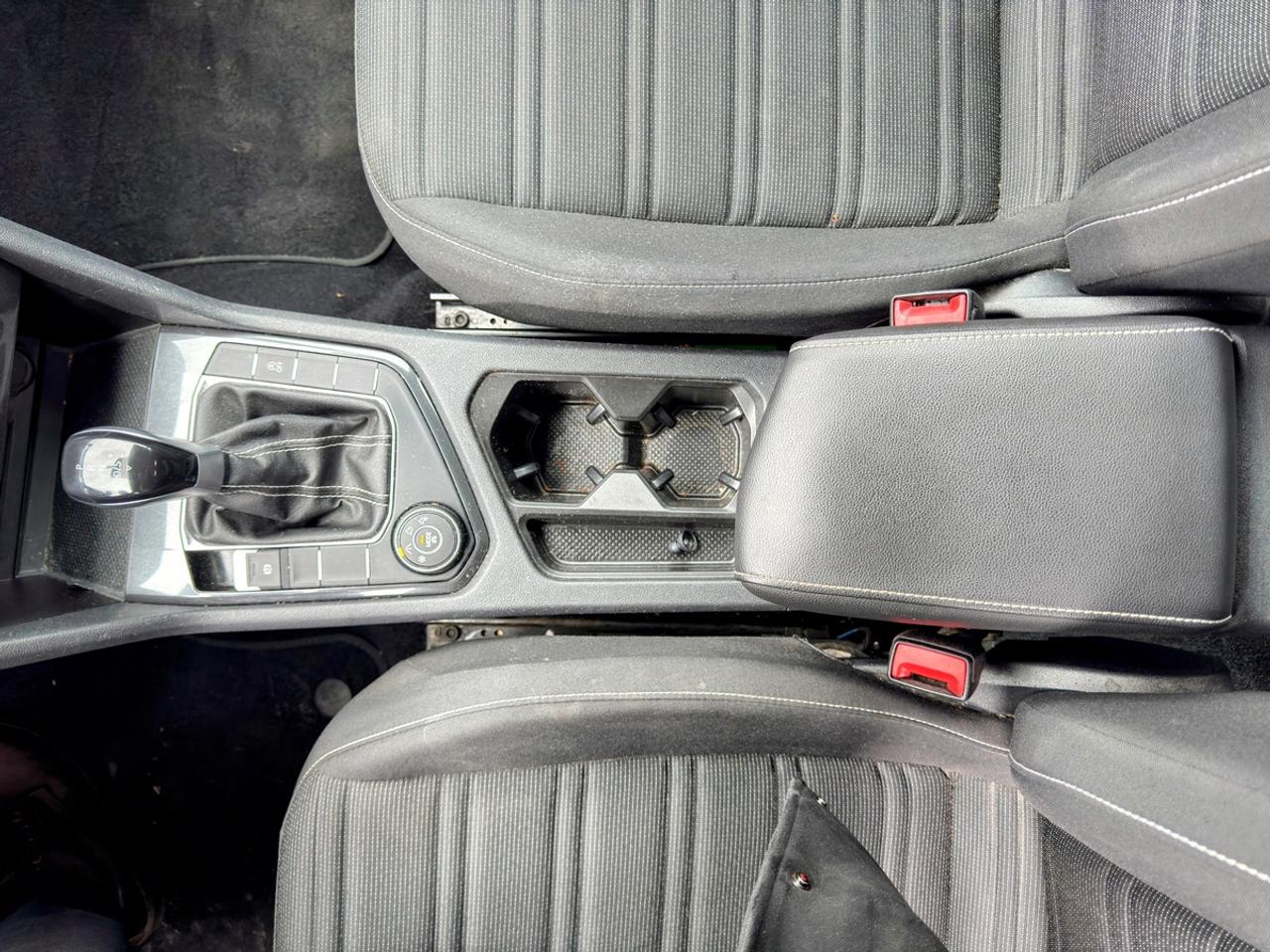 2022 Volkswagen Tiguan S Photo