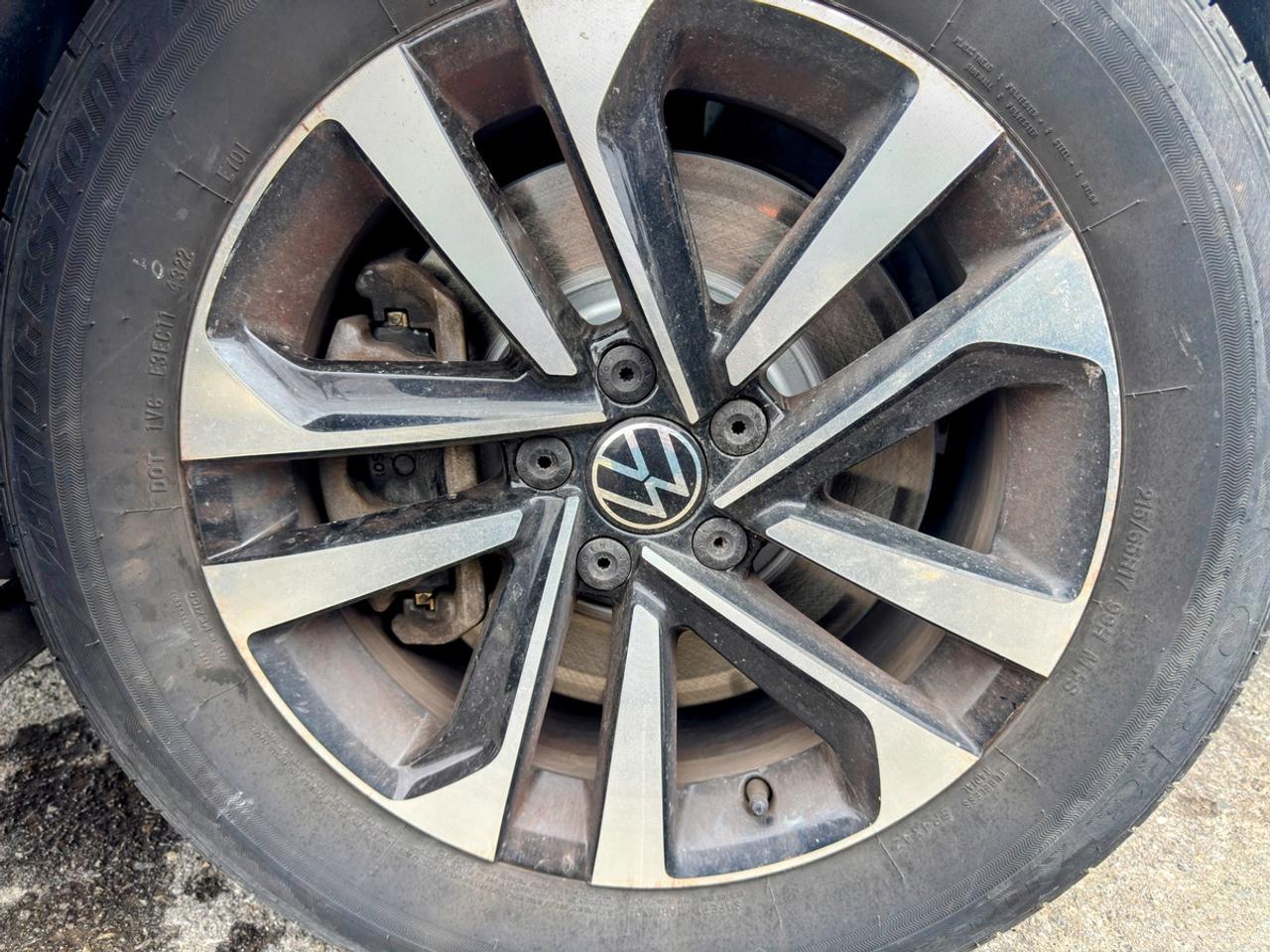 2022 Volkswagen Tiguan S Photo